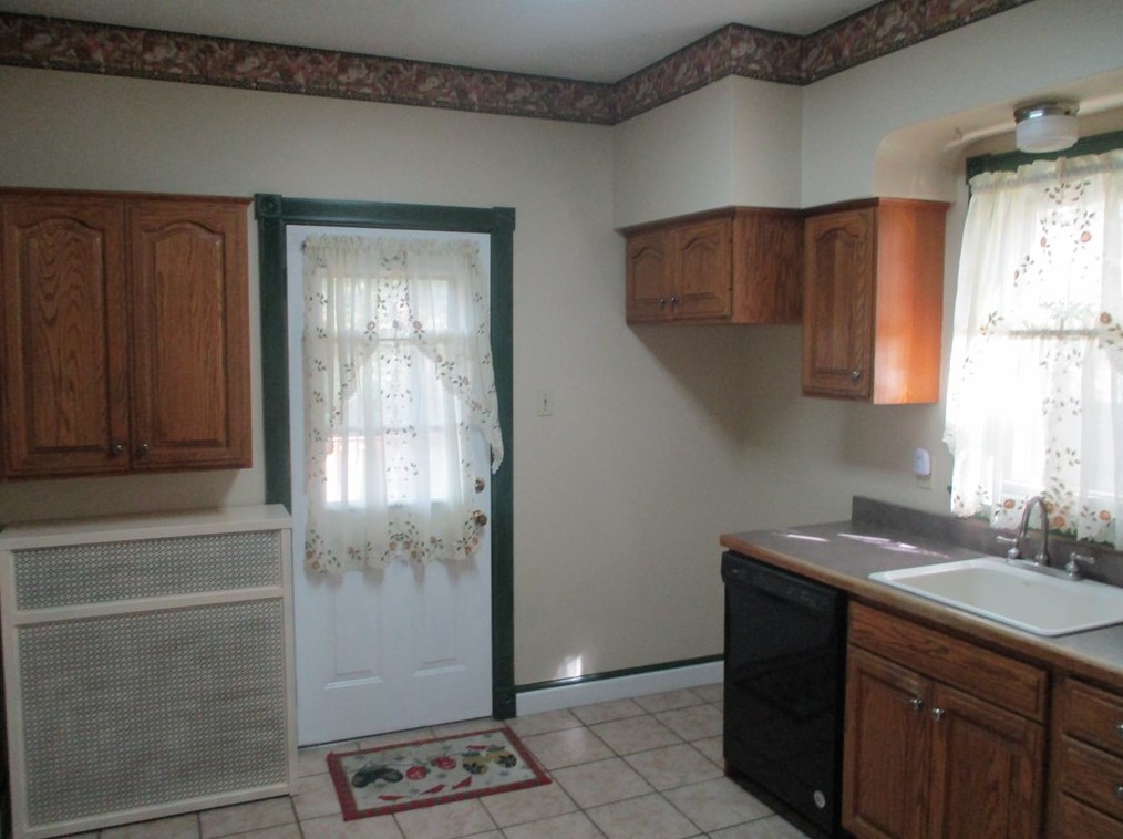 546 Jefferson Ave, Washington PA 15301-4117 exterior