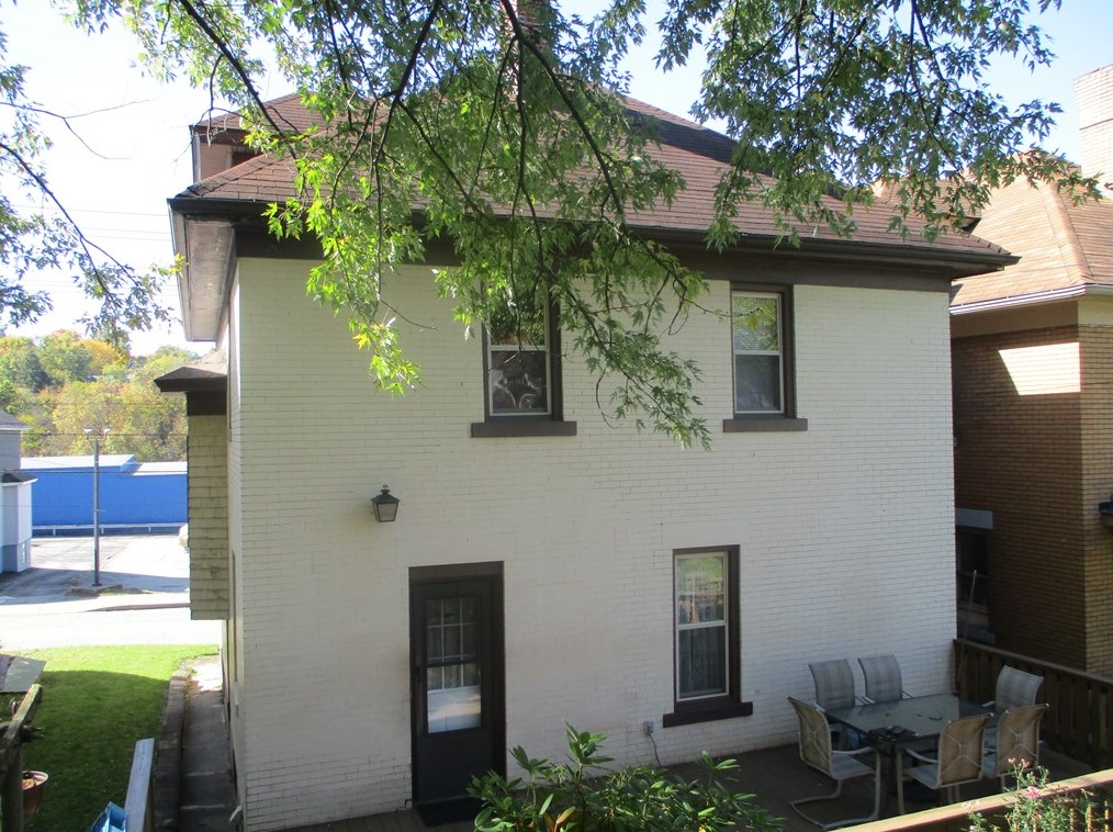 546 Jefferson Ave, Washington, PA 15301-4117