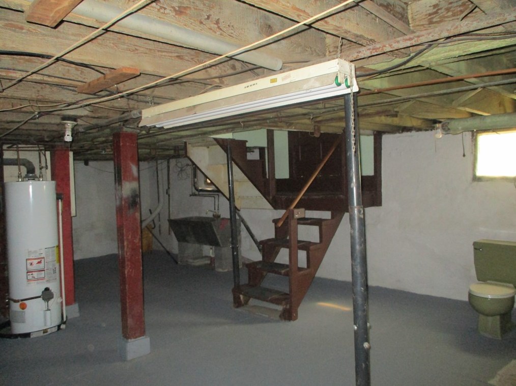 546 Jefferson Ave, Washington PA 15301-4117 exterior