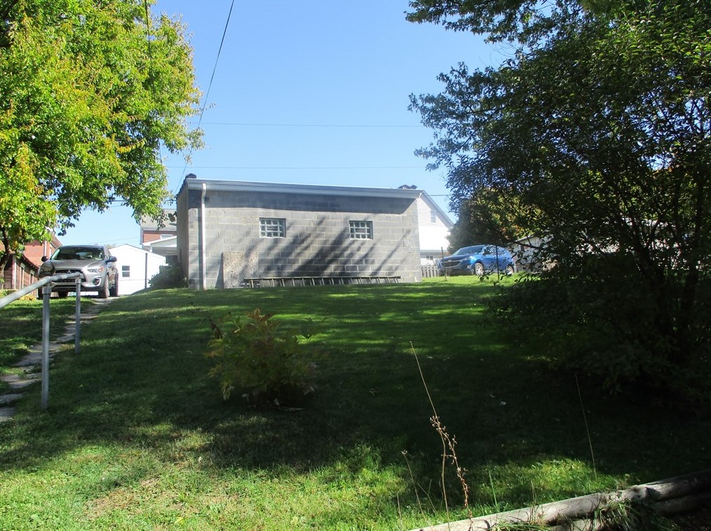 546 Jefferson Ave, Washington PA 15301-4117 exterior