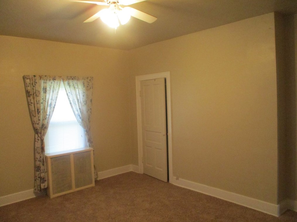 546 Jefferson Ave, Washington PA 15301-4117 exterior