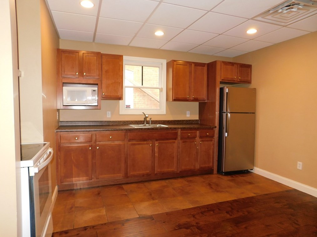 24 W Pike St #4, Canonsburg, PA 15317