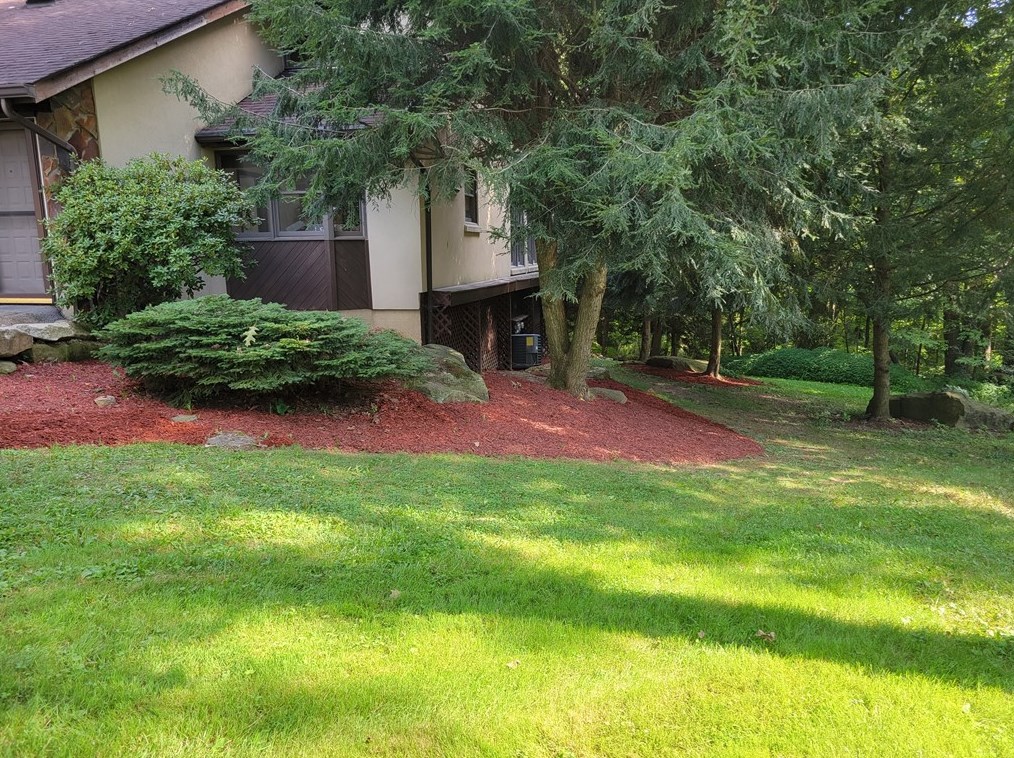 120 May Dr, Saxonburg, PA 16056-2104