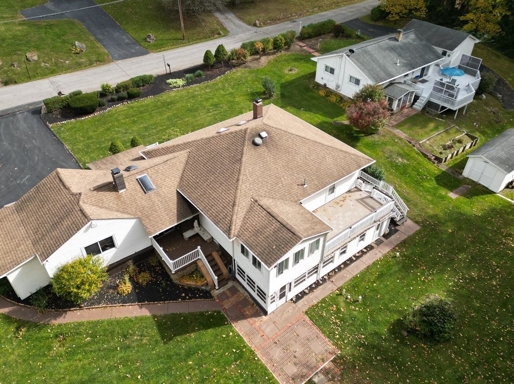 1013 Squaw Run Rd, Ellwood City PA  16117-6965 exterior