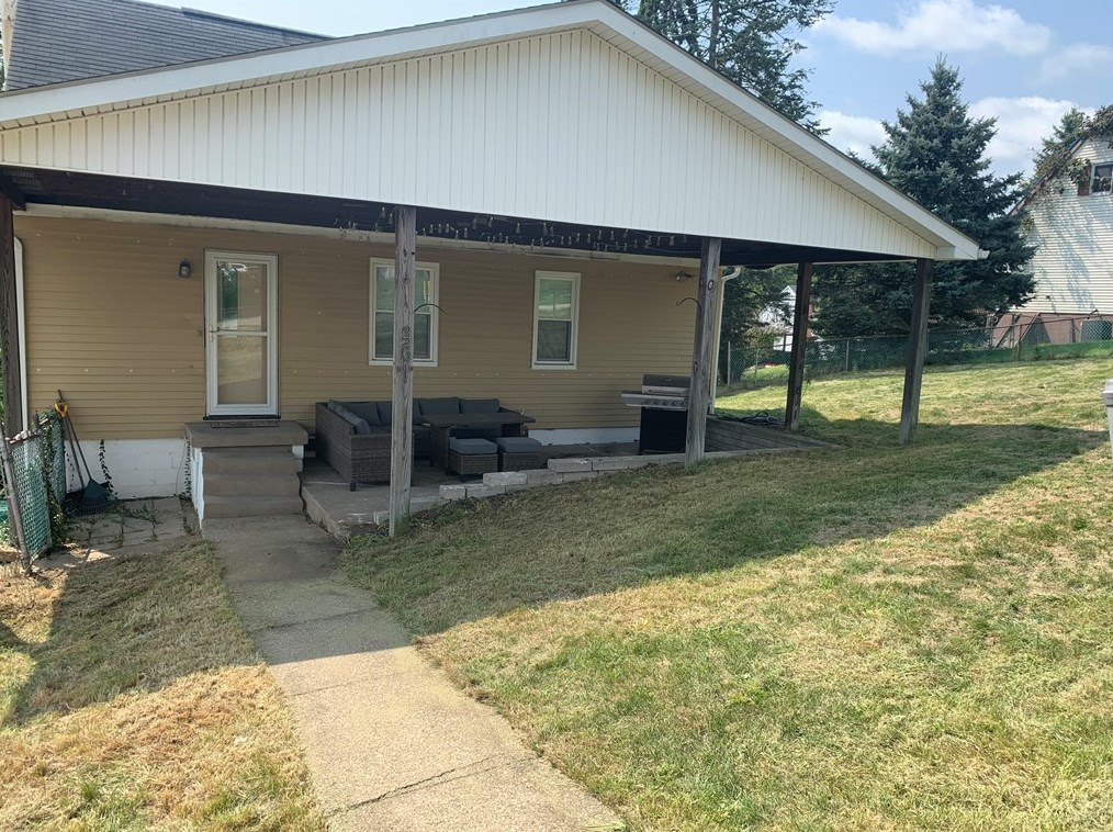 261 Park Ave, Washington, PA 15301-5765