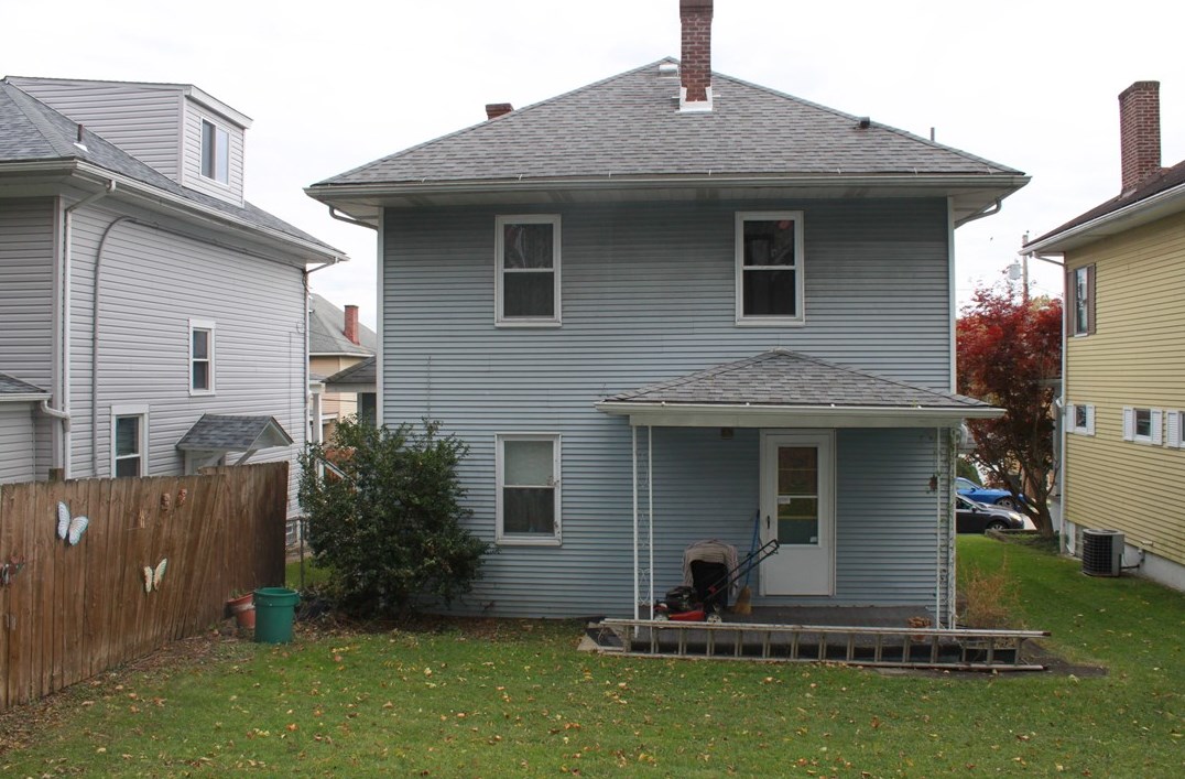 226 Mitinger Ave, Greensburg, PA 15601-1950