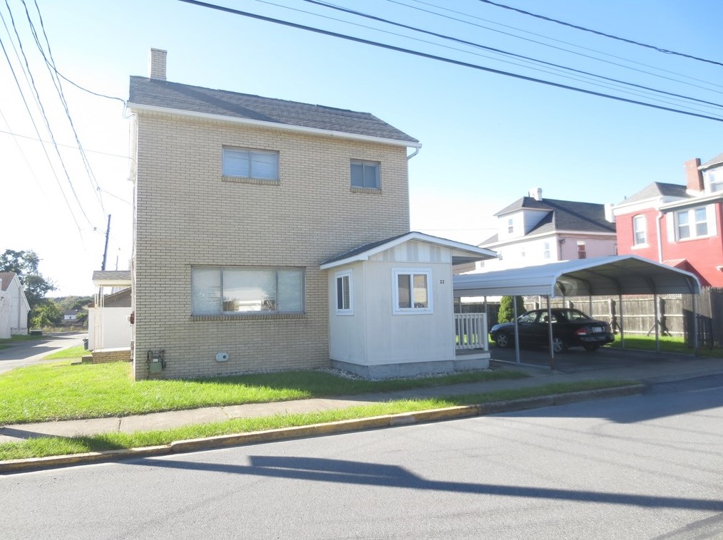 22 Morrow St, Blairsville, PA 15717-1131