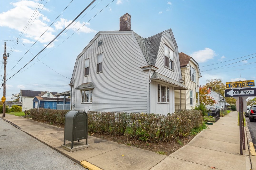 1401 Hays St, Whitaker, PA 15120