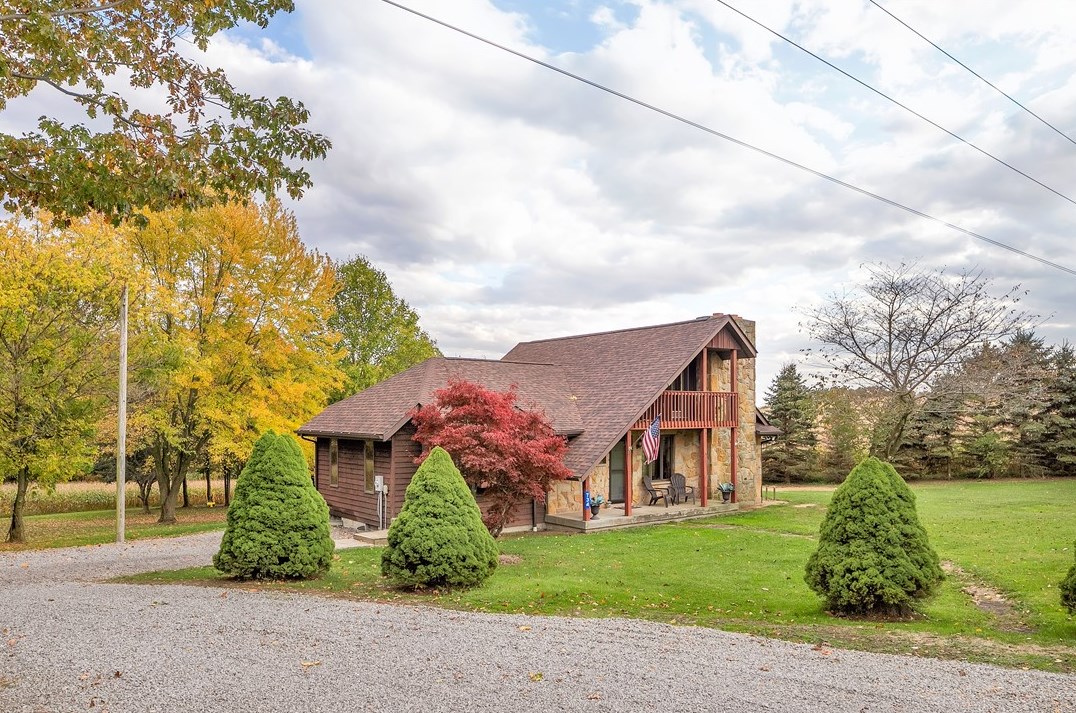 734 Bruin Rd, Petrolia, PA 16050-1604
