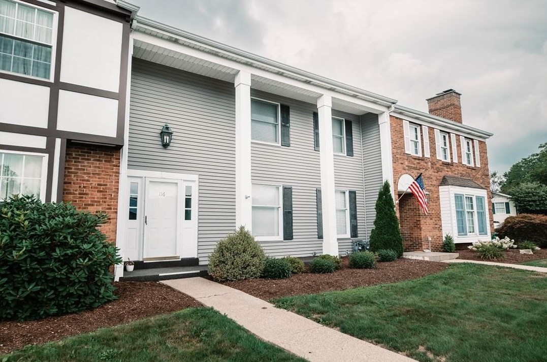 116 Georgetowne Vlg, Indiana, PA 15701-2471