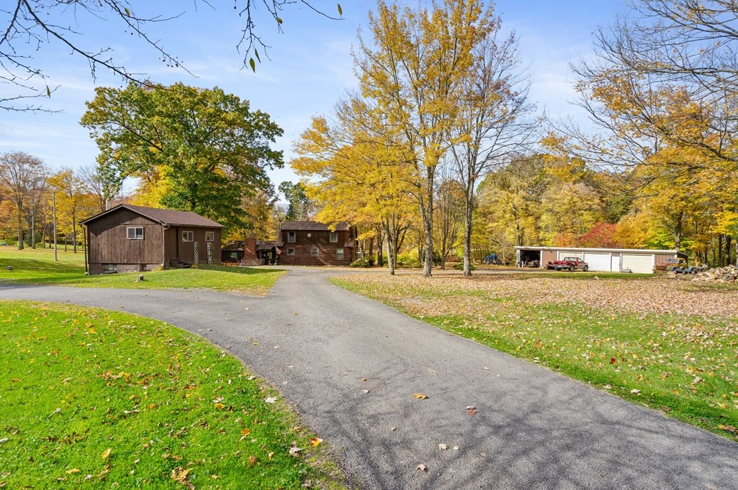 316 W Park Rd, Portersville, PA 16051