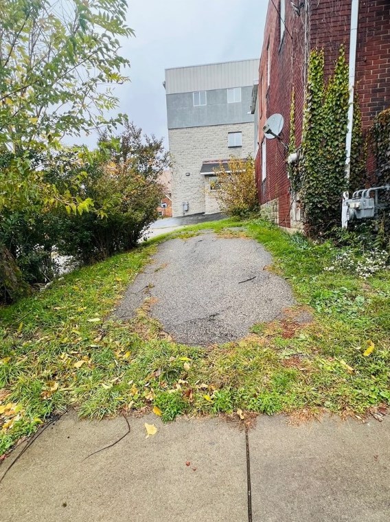 23 W Spruce St, Washington, PA 15301