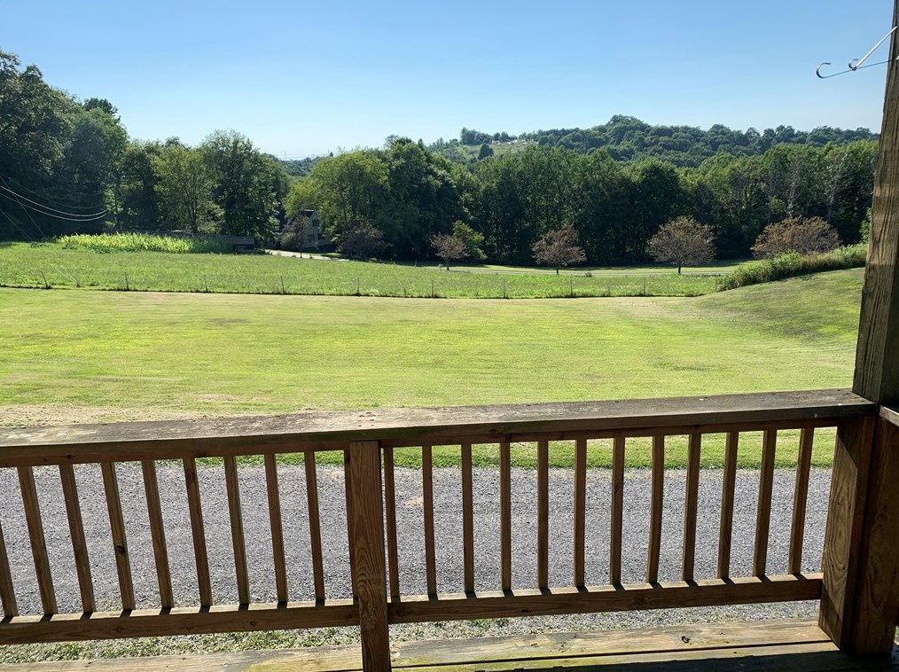 232 Sunnyland Dr, Portersville, PA 16051