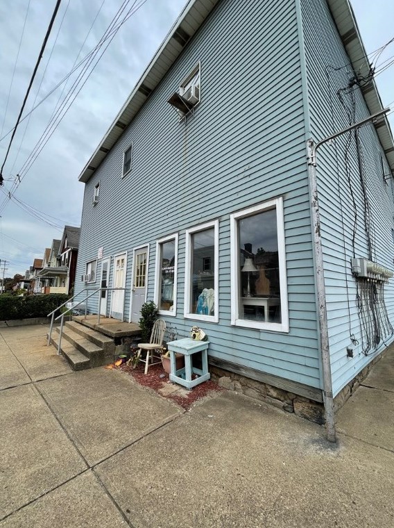 1301 2nd Ave, Conway, PA 15027