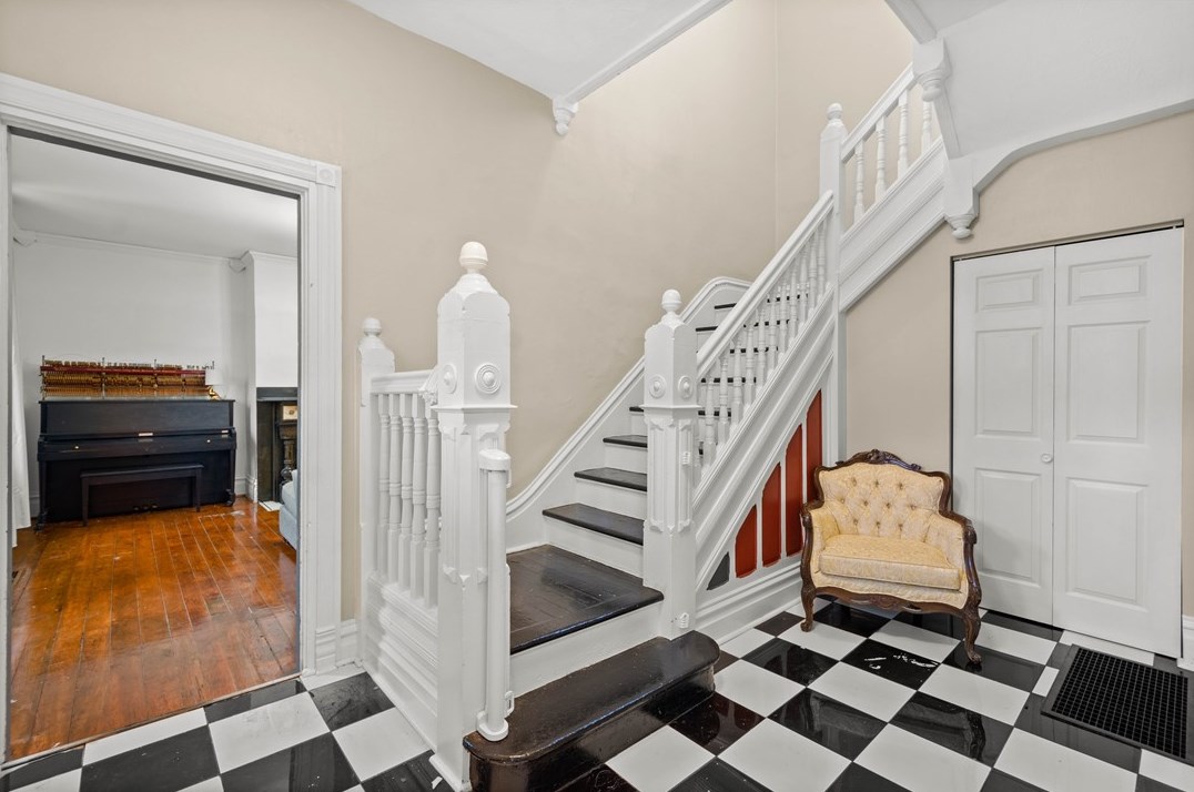 434 Otterman St, Greensburg, PA 15601-2254