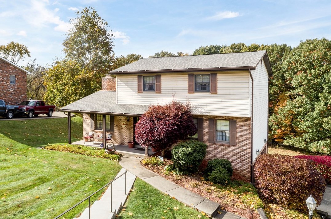 253 Laddie Dr, Washington, PA 15301-1332