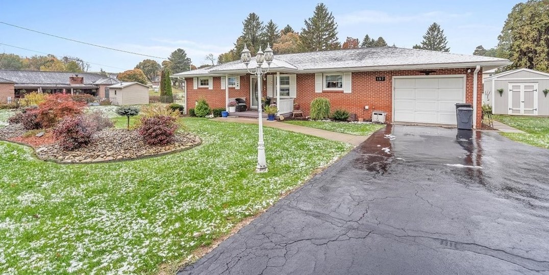157 Campbell Dr, Kittanning, PA 16201-1913