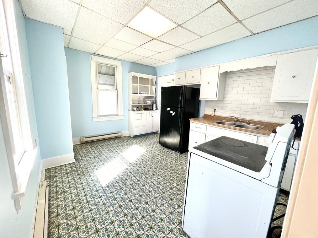 1249 Leishman Ave, New Kensington, PA 15068