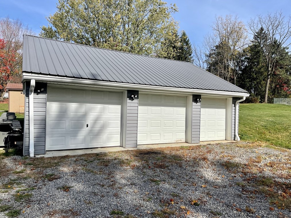 1106 Roosevelt St, New Castle, PA 16101