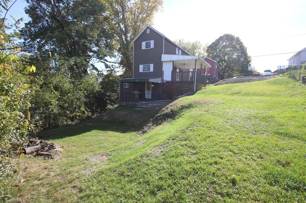 609 Hancock St, Monongahela, PA 15063