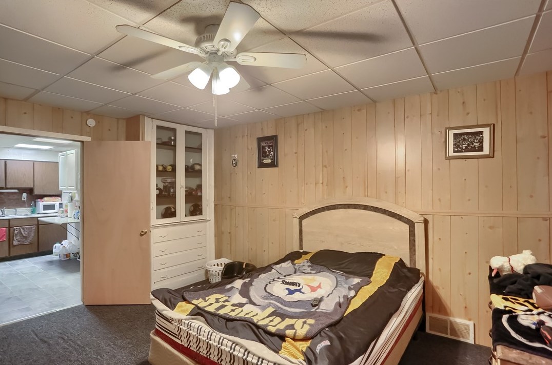 490 Allison Ave, Washington PA 15301-2046 exterior