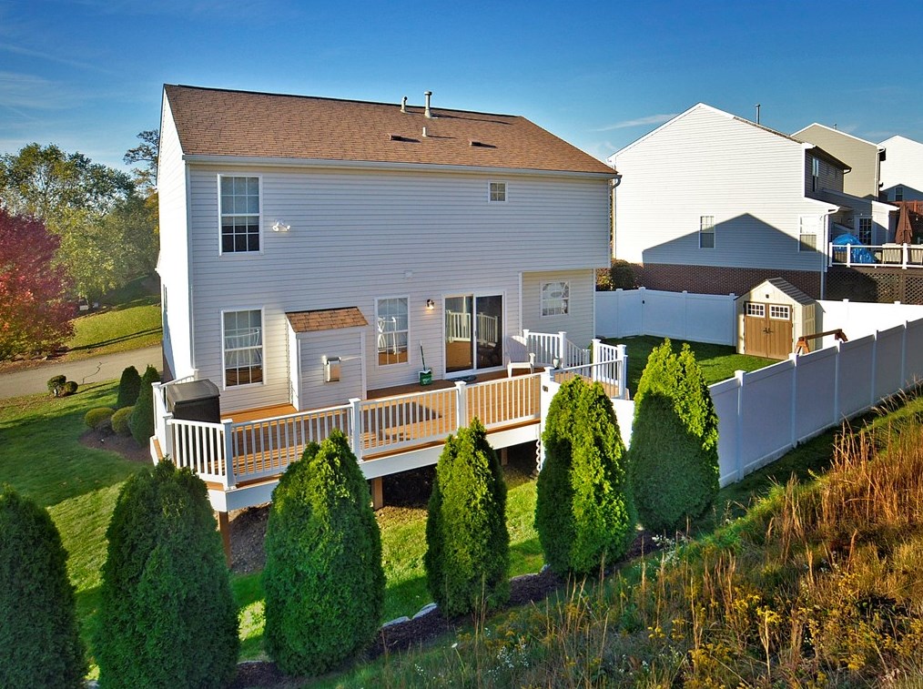 108 Wynwood Ct, North Huntingdon, PA 15642-4741