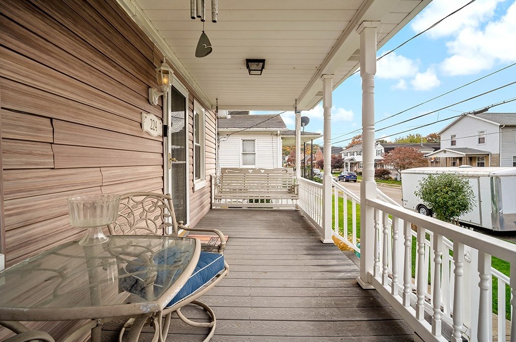 224 Acme Ave, Cheswick, PA 15024