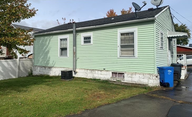 1270 6th St, Westmoreland City, PA 15692