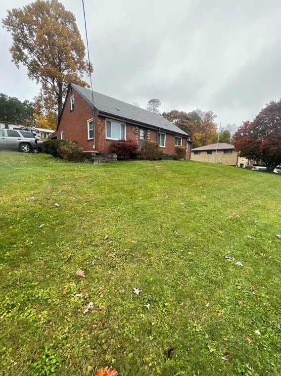 4 N Reissing Rd, Mc Donald, PA 15057