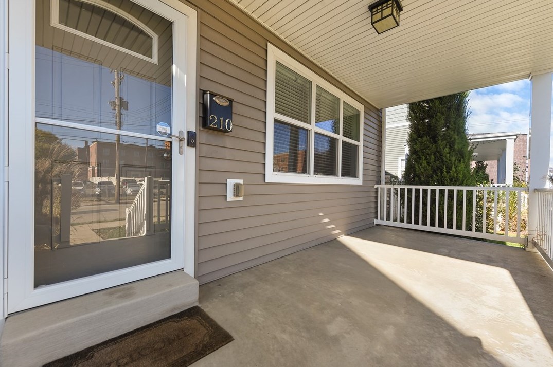 210 S Trenton Ave, Pittsburgh, PA 15221