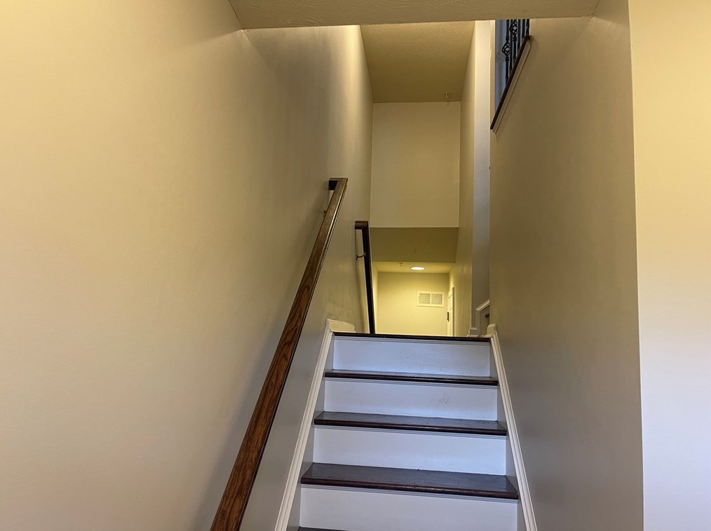 405 Pointe View Dr, Seven Fields, PA 16046