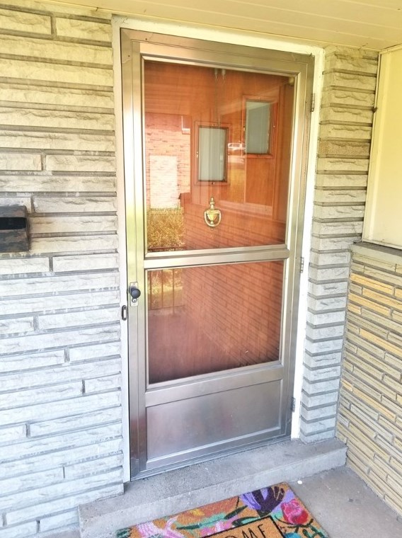1355 Foxboro Dr, Monroeville PA  15146-4439 exterior