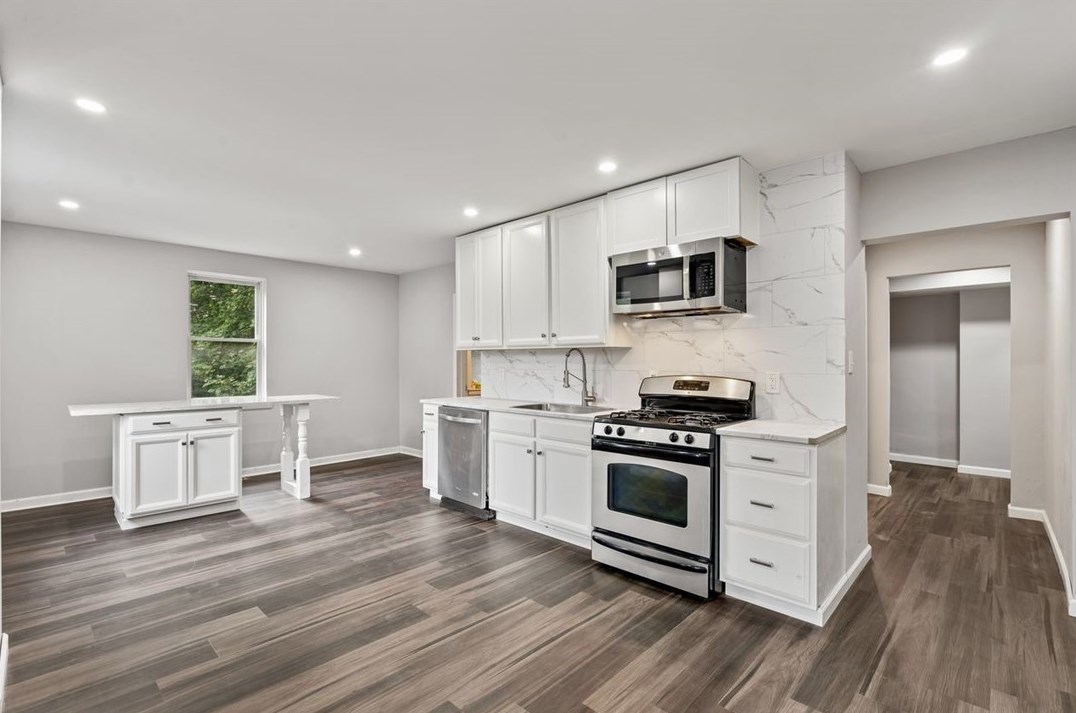 785 7th St, Trafford, PA 15085