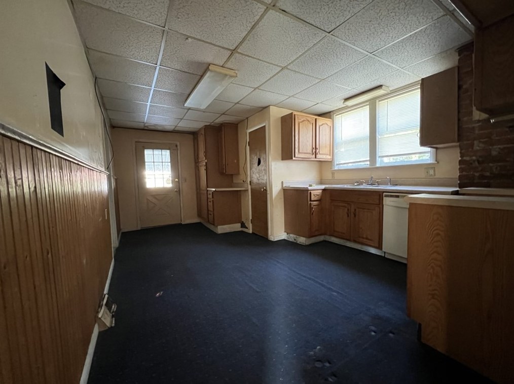 72 W Craig St, Oliphant Furnace, PA 15401