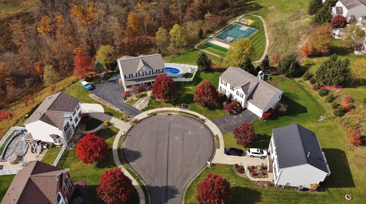 122 Suncrest Ct North, Canonsburg, PA 15317
