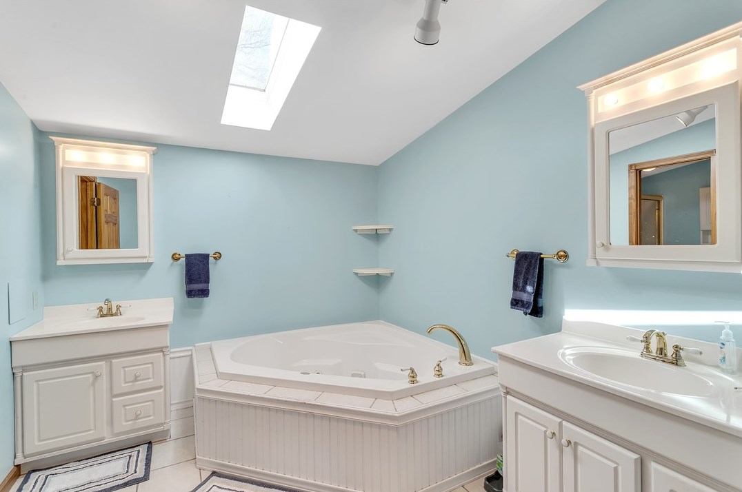 125 2nd Ave, Ellwood City PA  16117-4709 exterior