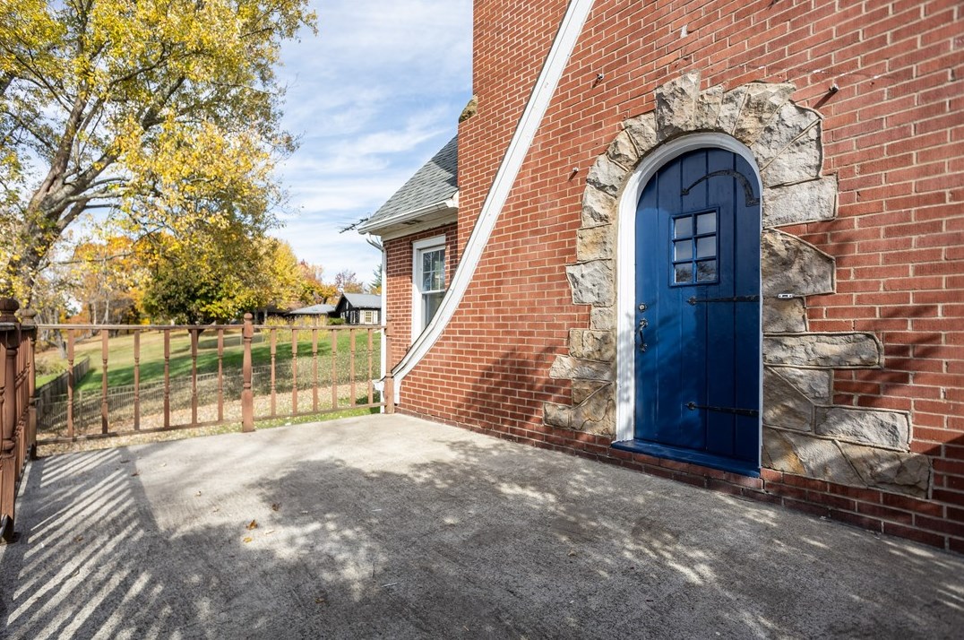 10911 Langley Dr, North Huntingdon, PA 15642-9020