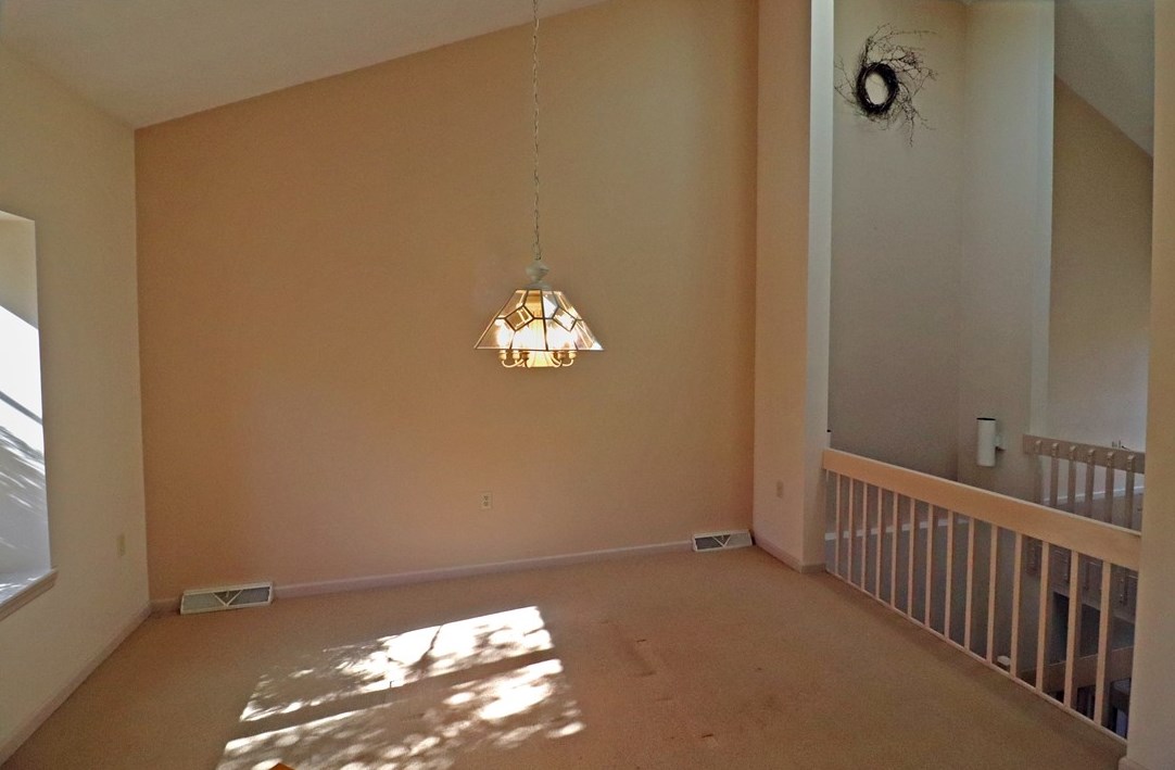 311 Vista Dr, Greensburg PA  15601-8728 exterior