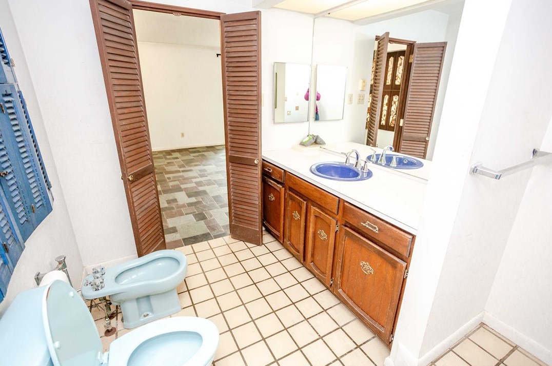 115 Hamilton St, Indiana PA 15701-2408 exterior