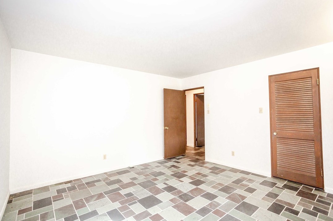 115 Hamilton St, Indiana PA 15701-2408 exterior