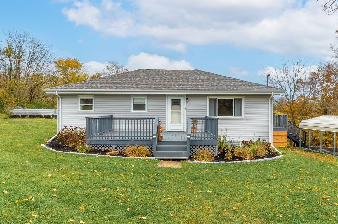 302 Wylie Ave, Houston, PA 15342