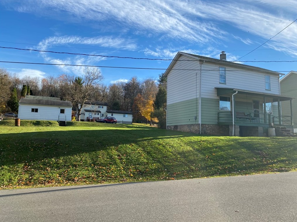146 Trolley St, Blairsville, PA 15717-6527