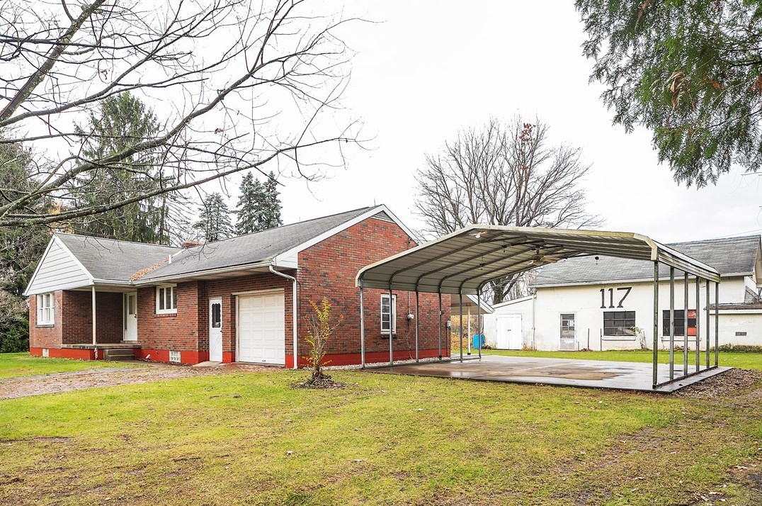 117 Hoffman Ln, Renfrew, PA 16053