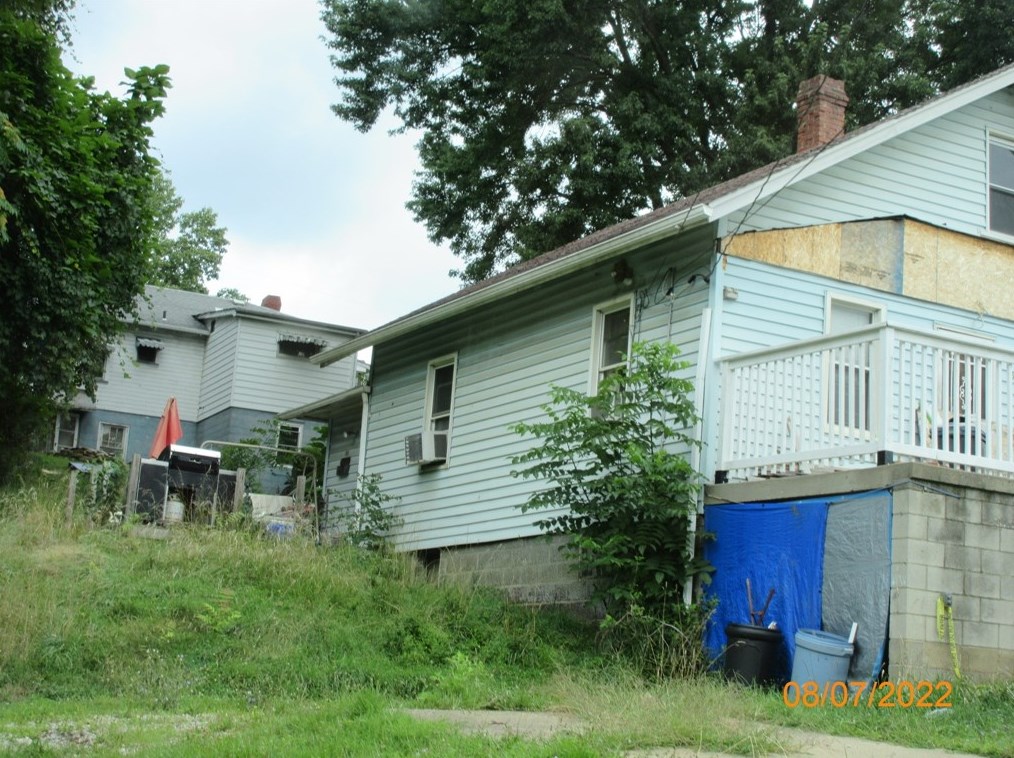 95 Hamilton St, Washington, PA 15301-5755