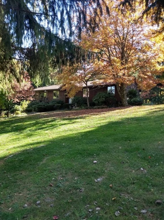 278 Holyoke Rd, Butler, PA 16001-1213