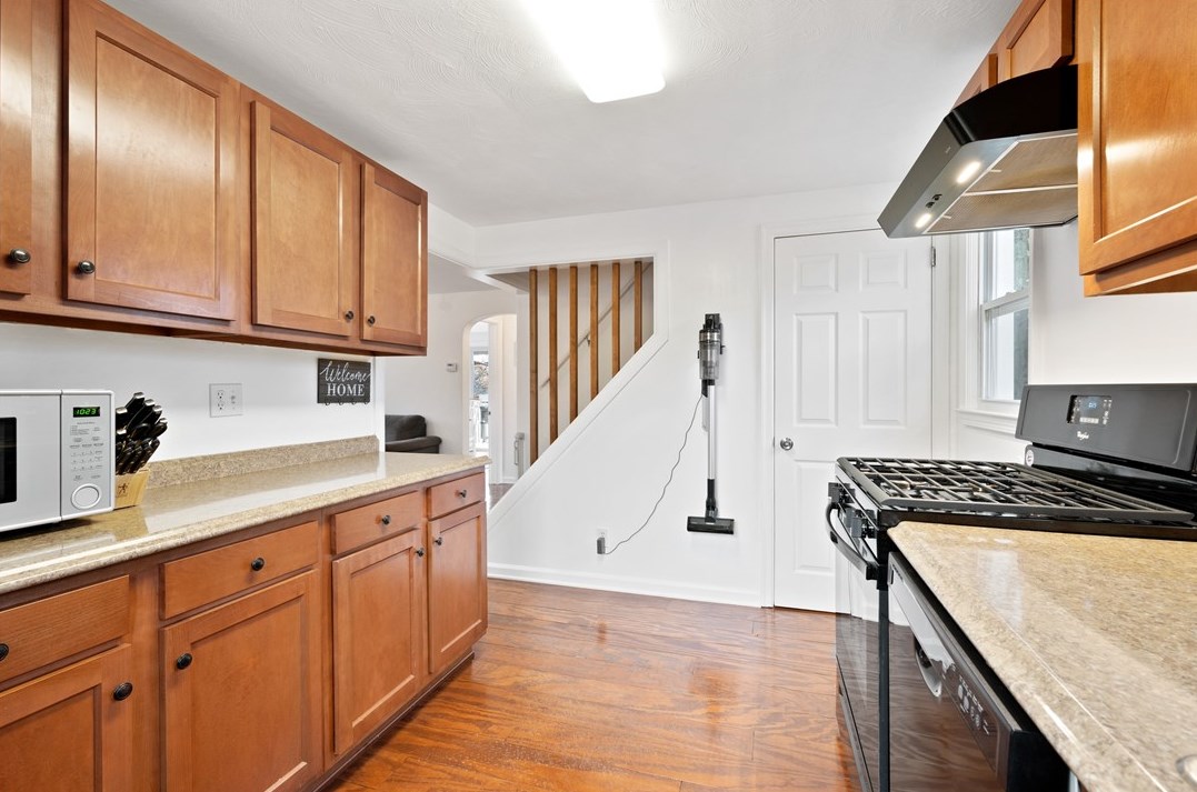 4065 Lee Manor Dr, Allison Park PA  15101-3126 exterior