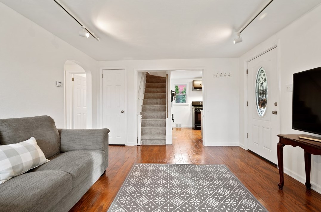 4065 Lee Manor Dr, Allison Park PA  15101-3126 exterior