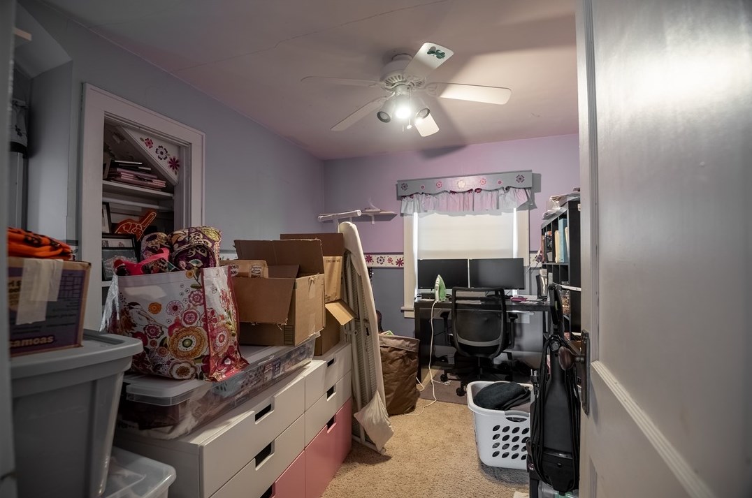 160 White Ave, Hermitage PA  16146-3082 exterior