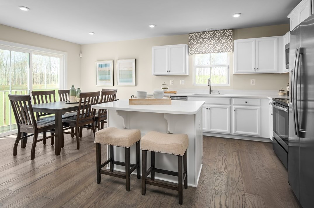 215 Smith Ln, Beaver Falls, PA 15010