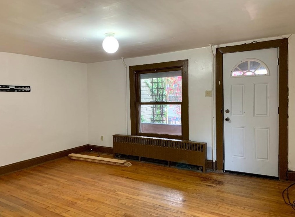 52 Union St, Oliphant Furnace, PA 15401-4218